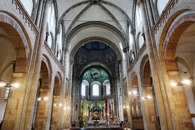 성 사도 대성당 (바실리카 장트 아포스텔른)